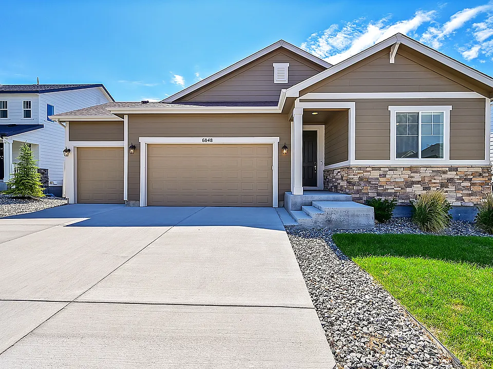 6848 Petunia Pl