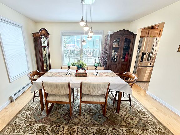 5th image of 48 Cabot Ct