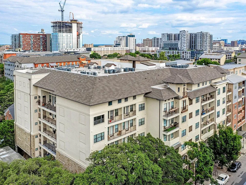 2505 San Gabriel #501