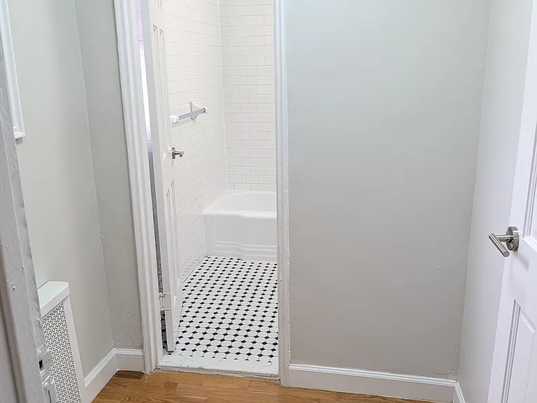 34-34 77th St #5F — Photo 2
