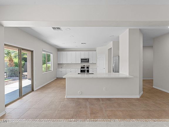 5th image of 17627 W EVANS Drive