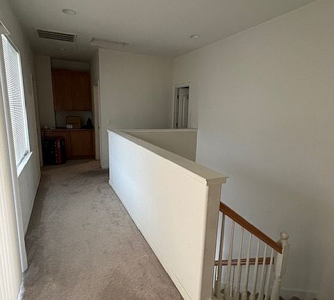 3rd image of 33 E Heritage Dr