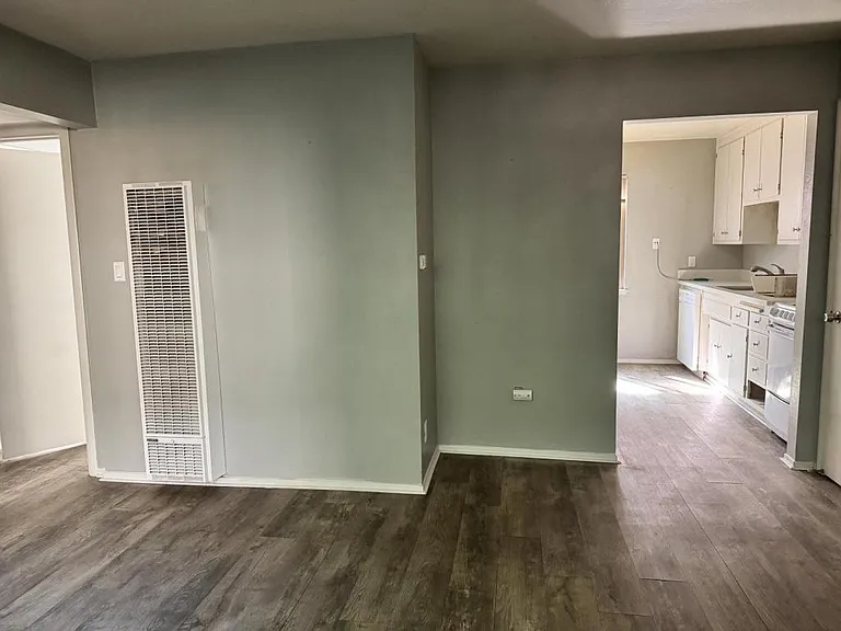 2514 Q St #2 — Photo 4