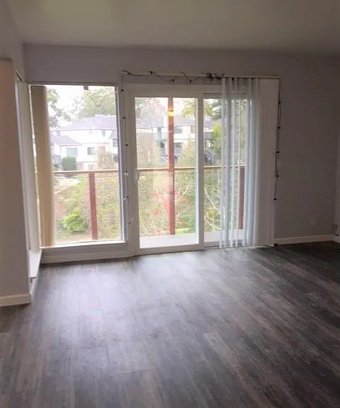 225 Buena Vista Ave #1 — Photo 5