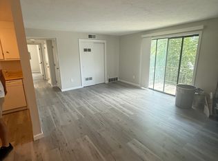 15 Veranda Rd APT 7, Braintree, MA 02184