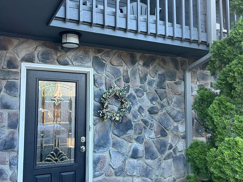 14 Devon Ct