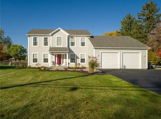 1754 Maiden Ln, Rochester, NY 14626