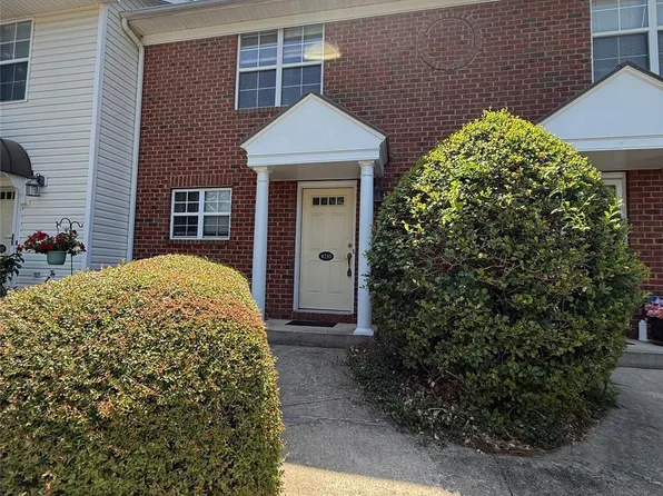 4210 Melrose Club Dr, Matthews, NC 28105