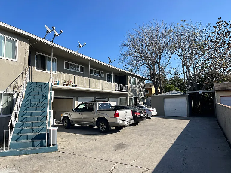 6800 Wilcox Ave #F — Photo 8