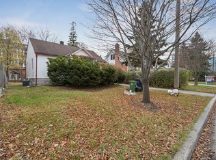 211 Maplehurst Ave, Toronto, ON M2N 3C3