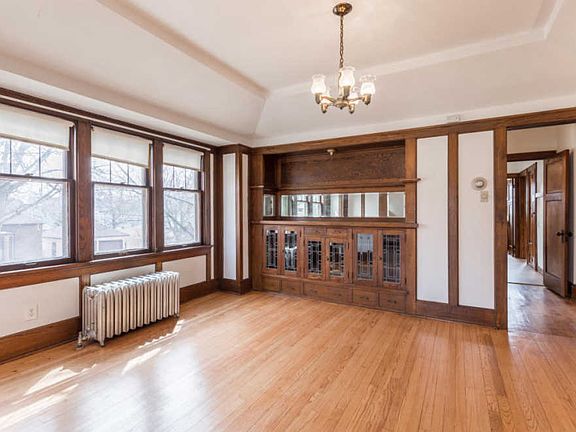 4th image of 1923 E Wood Pl