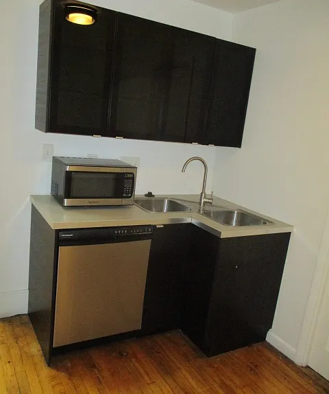 1401 Central Pkwy #100 — Photo 9