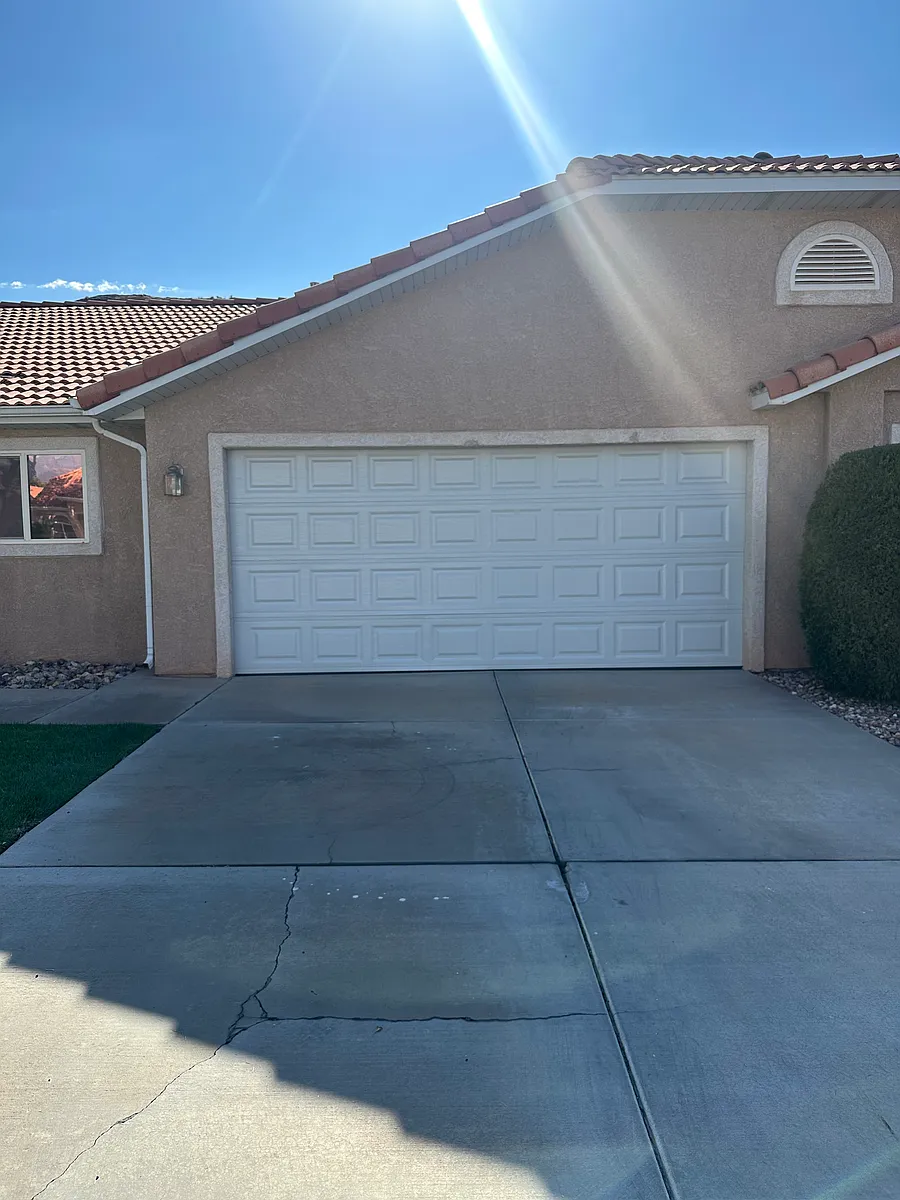 Building Photo - 357 S 6150 W