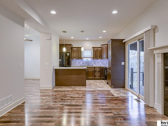 5th image of 3215 S 60th St