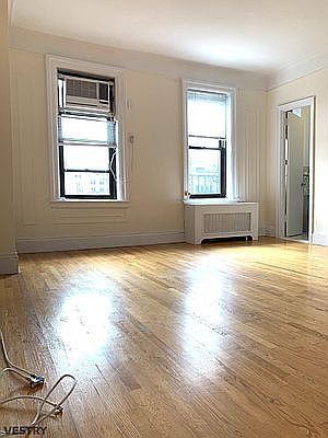 4th image of 146 W 79th St APT 6C