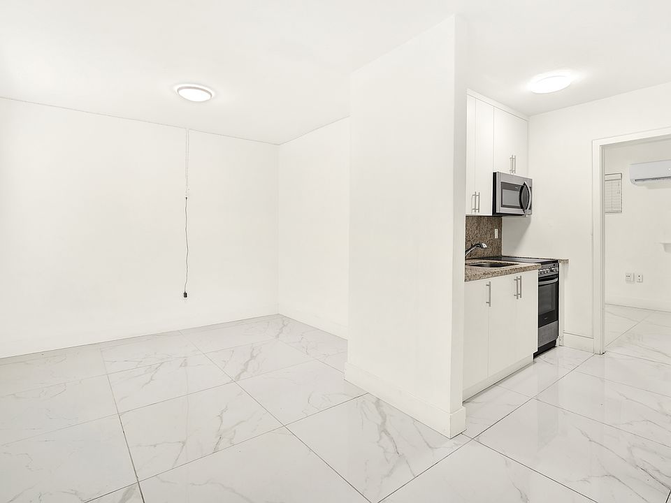 1st image of 4 Sidonia Ave APT 2