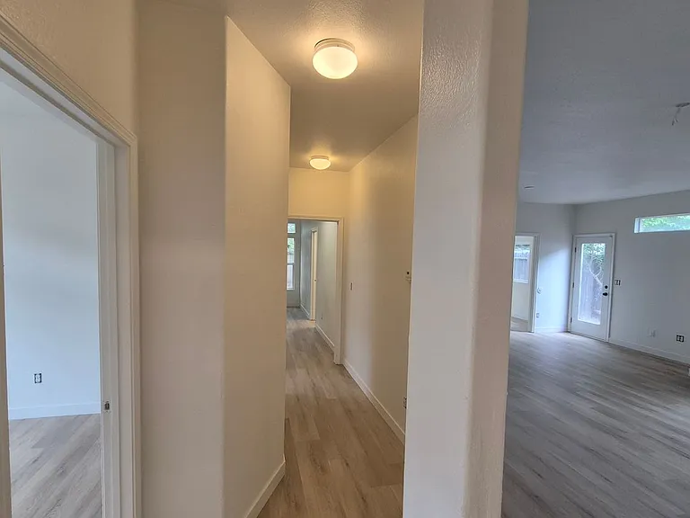 8836 Avalon Hills Way — Photo 15