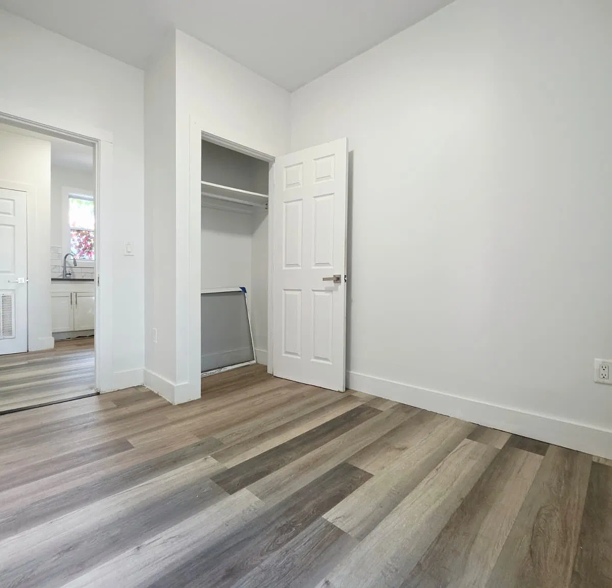 2 bed, 800 sqft, $1,850 — Photo 3