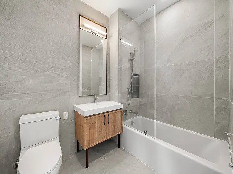 69 Adams St #23E — Photo 8