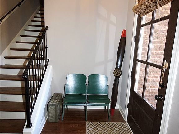 5th image of 90 Acadis Cir