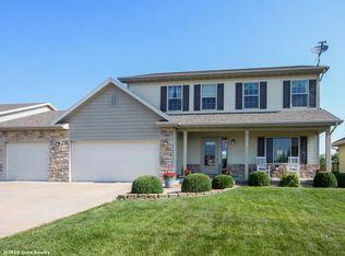417 W Pine Ave, Norwalk, IA 50211