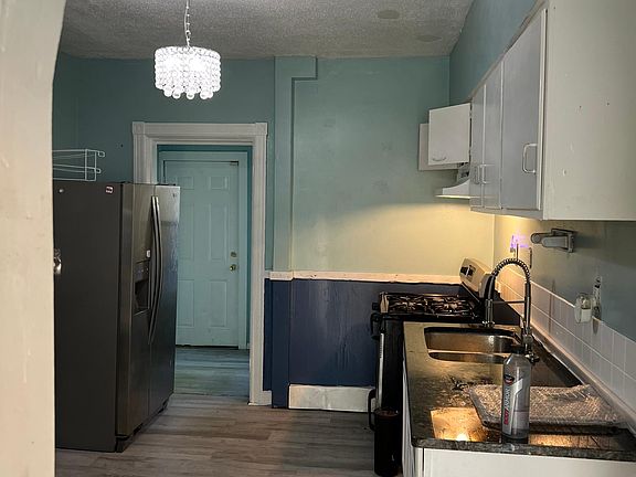3rd image of 63 Garfield St #B