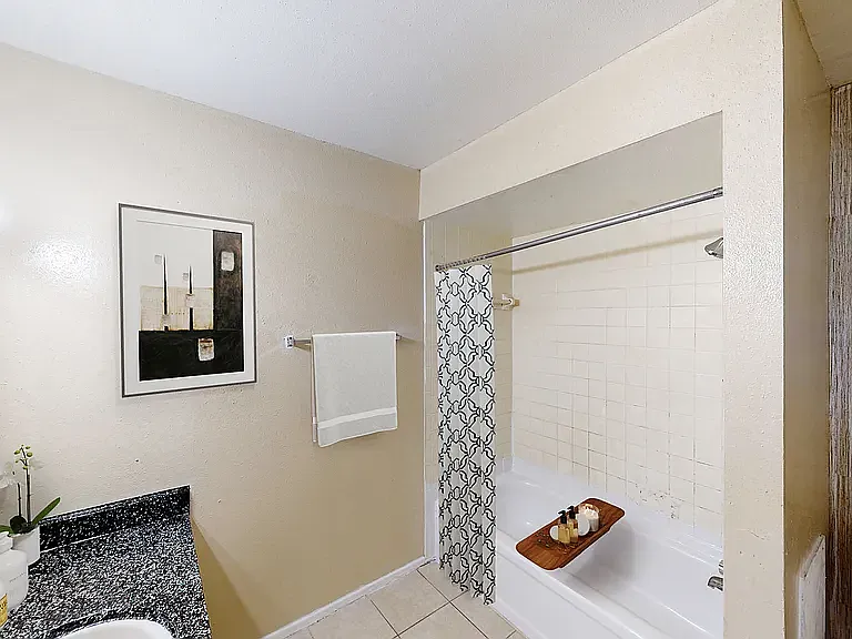 Summercrest — Photo 21