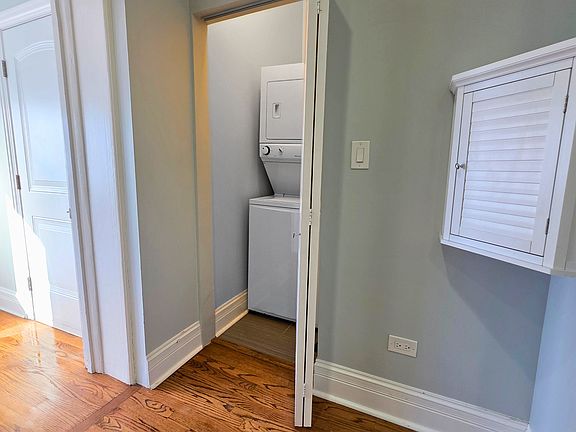 5th image of 926 N Monticello Ave #1