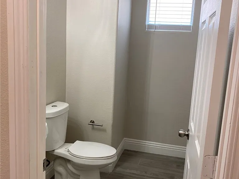 471 Center Green Dr — Photo 8