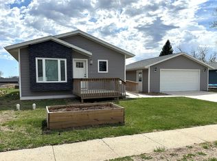 608 E Washington St, Knoxville, IA 50138