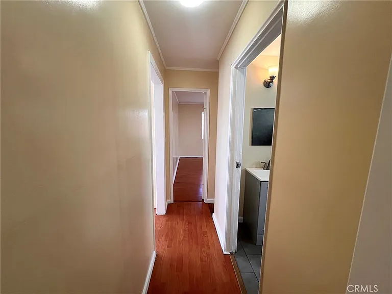 12924 Prairie Ave #C — Photo 10