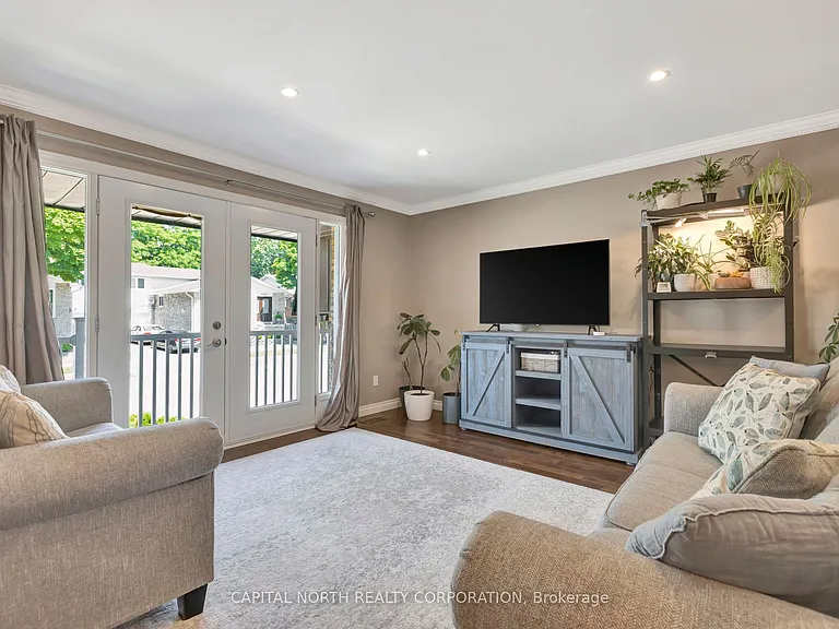 2092 Marine Dr — Photo 3