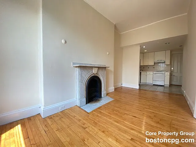 233 Beacon St #10 — Photo 2