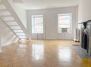 402 W 22nd St APT 4F, New York, NY 10011