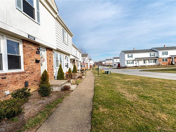 2nd image of 7427 Essex Dr