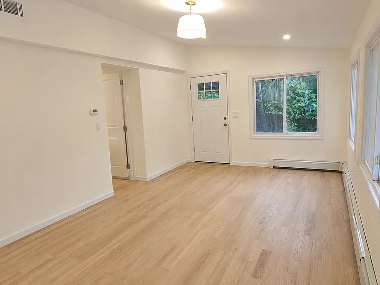 267 Westminster Pl — Photo 12