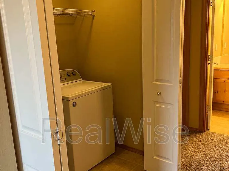 2885 SW Indian Cir — Photo 38