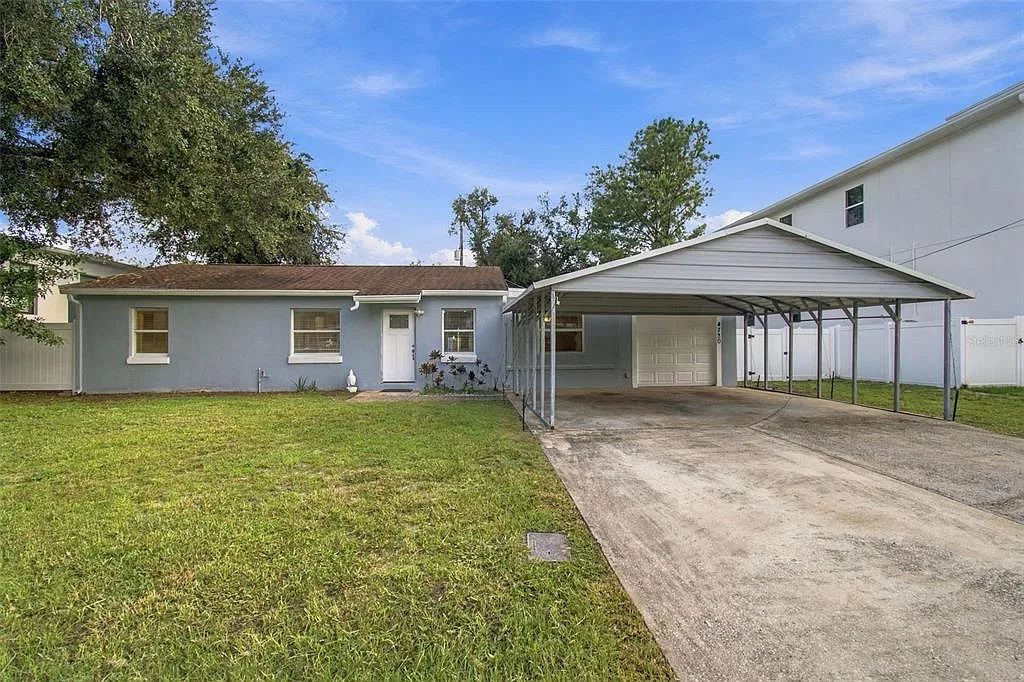 4 bed, 2.0 bath, 1194 sqft, $2,800 — Photo 2