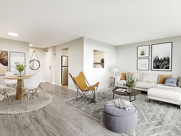 5th image of 1343 Meadowlands Dr E #103