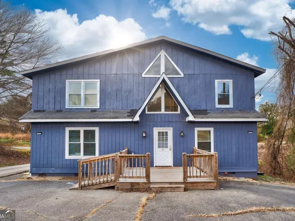 28 Weaver St, Mc Caysville, GA 30555