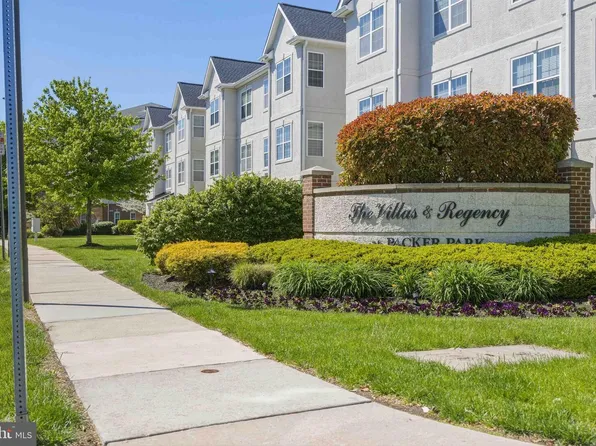 2015 Capri Dr, Philadelphia, PA 19145