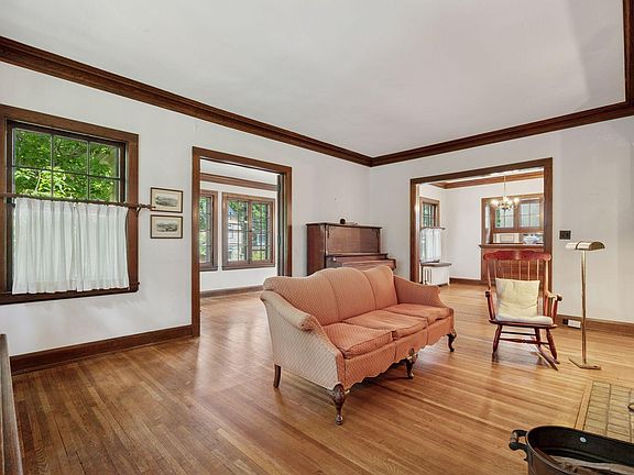 4th image of 73 Arthur Ave SE
