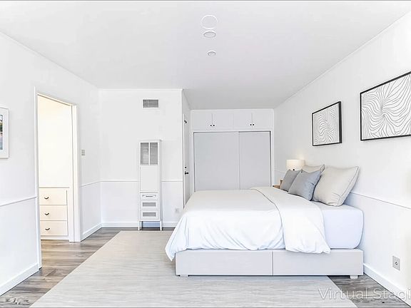 2nd image of 5757 La Mirada Ave APT 17