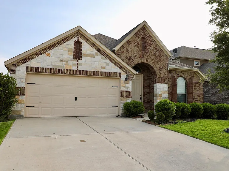 2306 Snowy Egret Dr — Photo 1