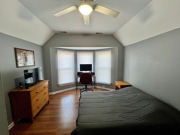 4th image of 2958 N Whipple St APT 2