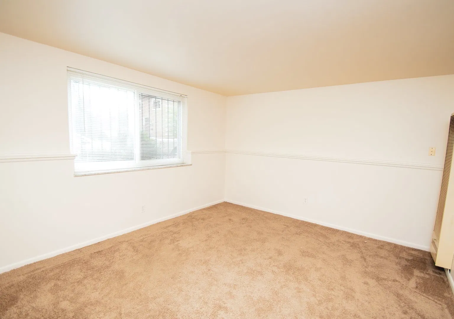 1009 Bryden Rd. 245 S. 21st St. — Photo 4
