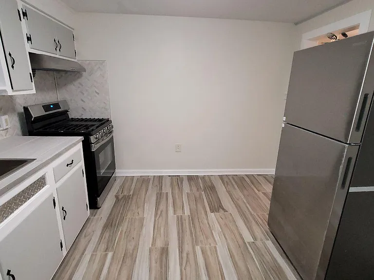 350 Columbus Ave #2 — Photo 13