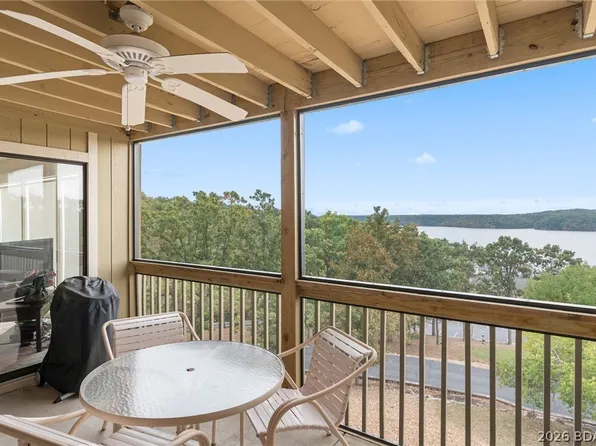 2500 Bay Point Ln #722, Osage Beach, MO 65065