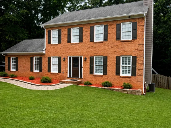 25 Pates Lake Way, Hampton, GA 30228