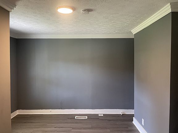 5th image of 914 Locklayer St